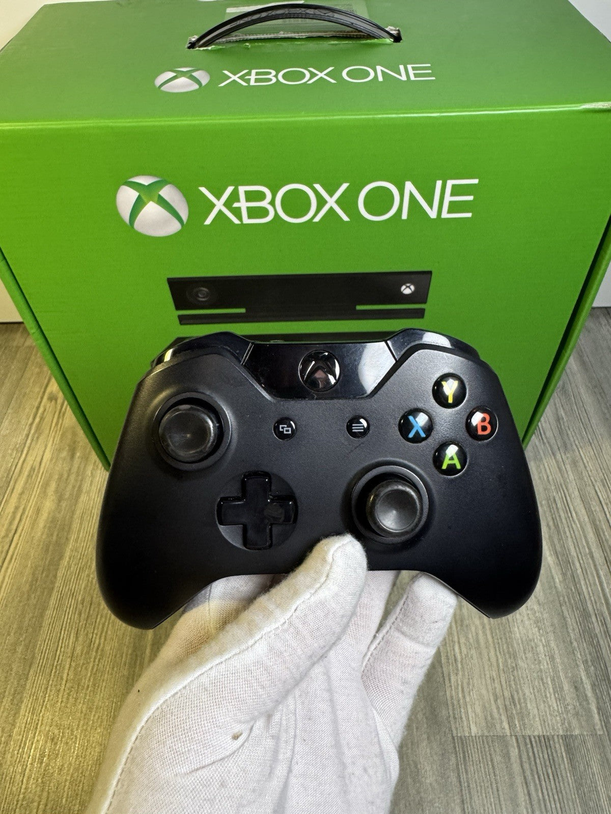 Microsoft Xbox One | Schwarz | 2 Controller + Original Box | Zustand A