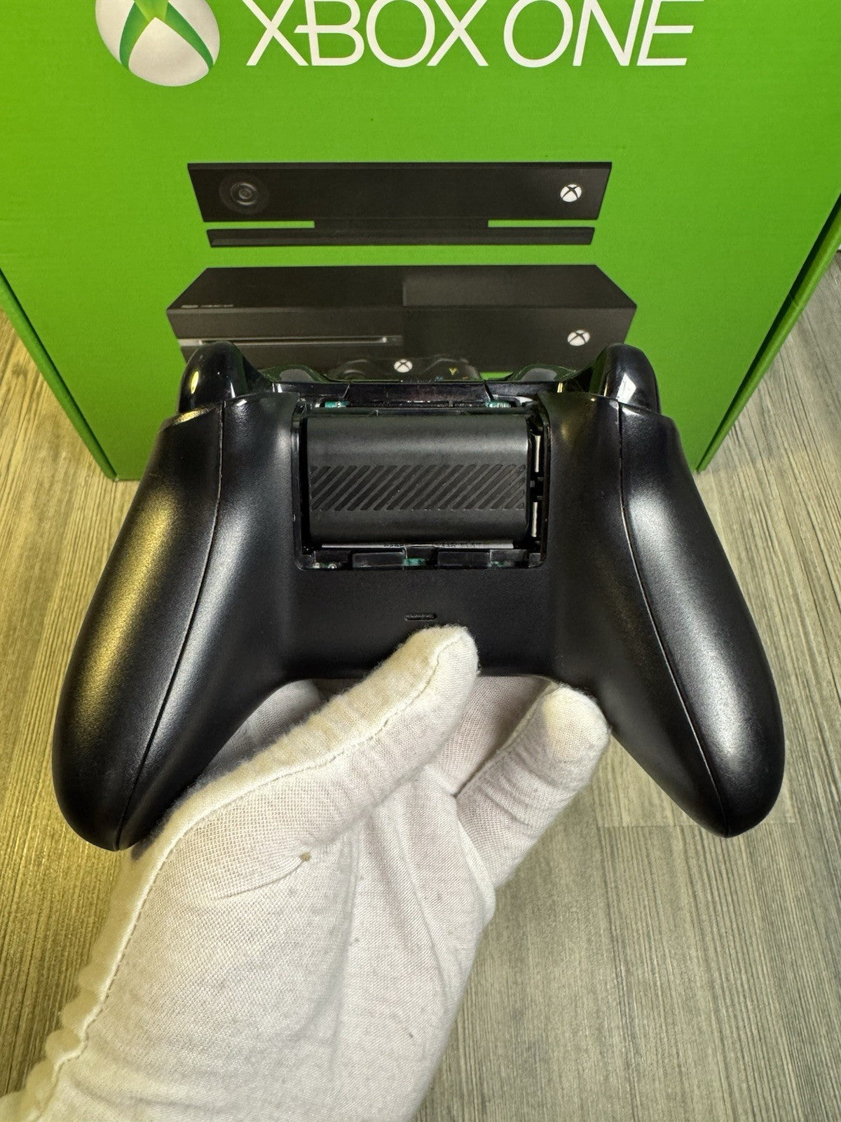 Microsoft Xbox One | Schwarz | 2 Controller + Original Box | Zustand A