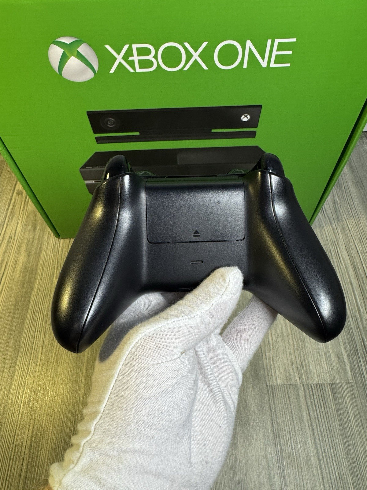 Microsoft Xbox One | Schwarz | 2 Controller + Original Box | Zustand A