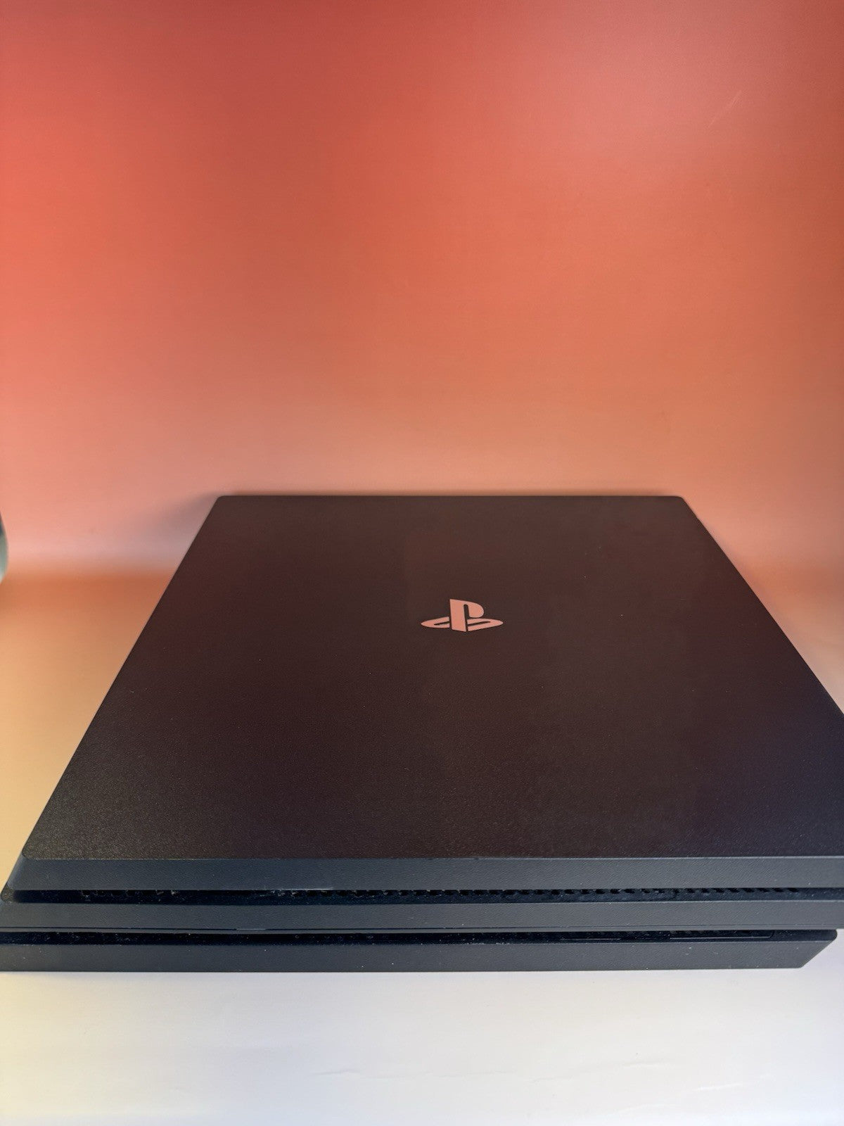 PlayStation 4 Pro | PS4 Pro 1TB | Schwarz | Champions League Controller |