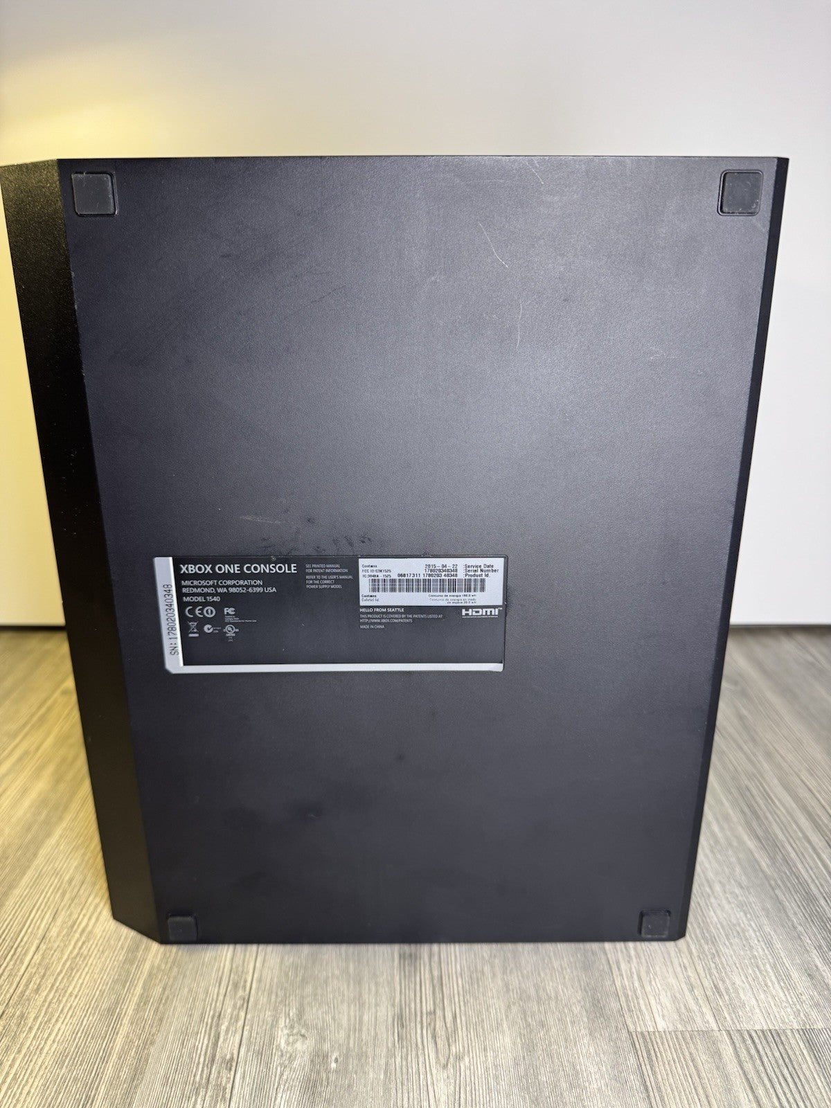 Microsoft Xbox One | Schwarz | 2 Controller + Original Box | Zustand A