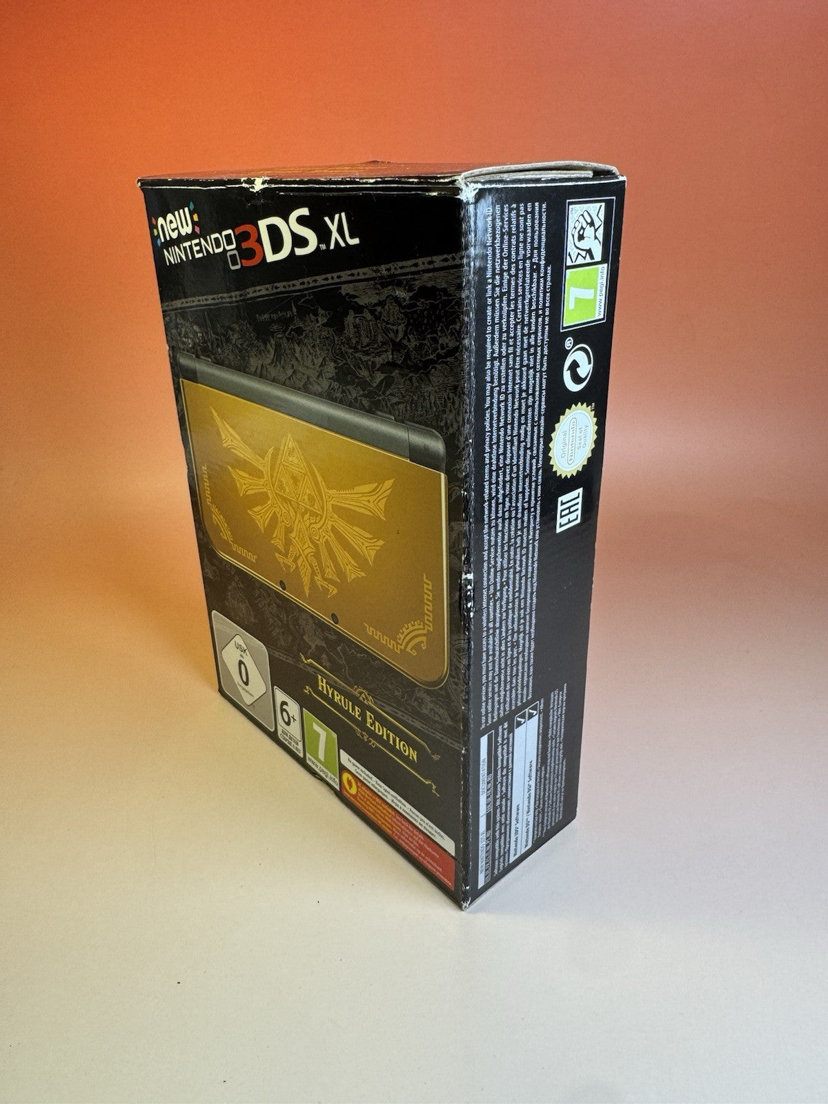 Nintendo New 3DS XL | Hyrule Edition | Top IPS | Refurbished | Zustand A | OVP