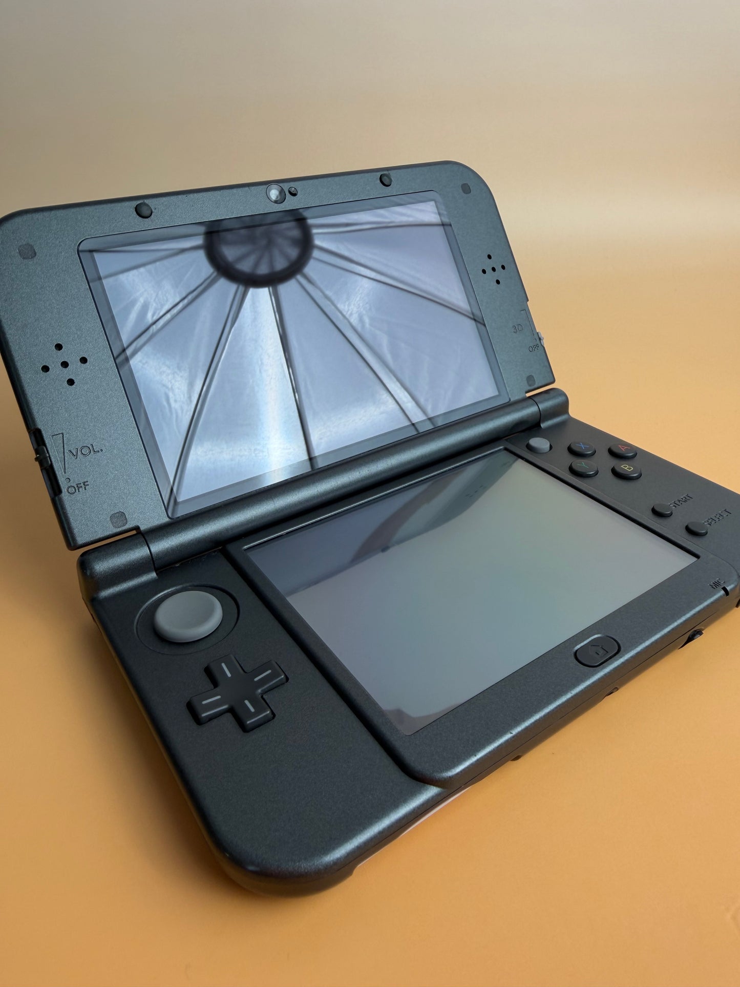Nintendo New 3DS XL Schwarz | Top IPS | Zustand A-