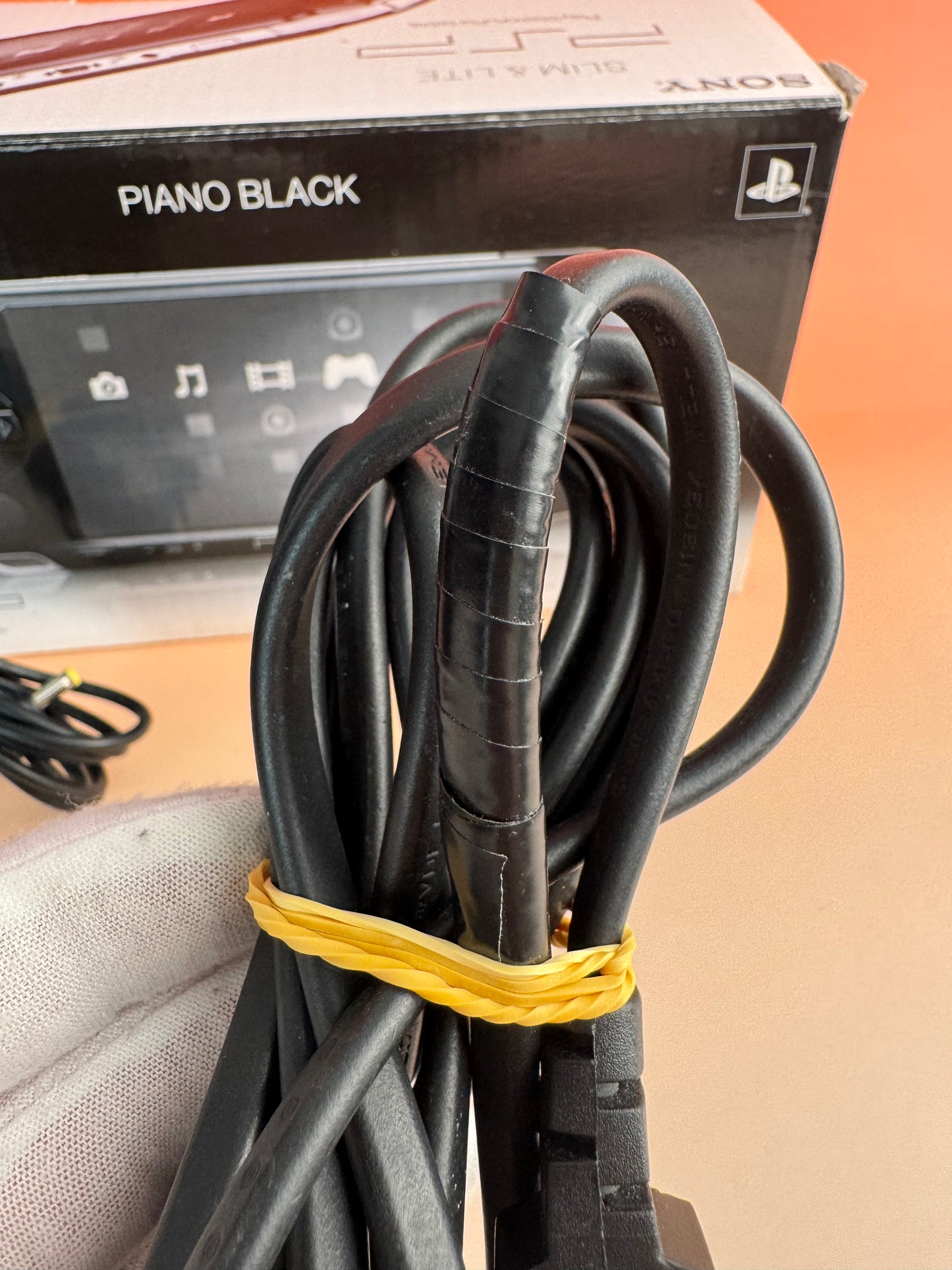 Sony PSP 2004 Piano Black | OVP | Glasdisplay |Zustand B